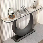 Sissep&auml;&auml;sulaua, kodudekoratsioon, loomingulise kujuga metallist konsoollaud kivikattega, musta paksendatud raamiga dekoratiivsed lauad, diivanilauad esikusse, magamistuppa, elutuppa