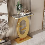 Schmaler Konsolentisch mit Stauraum, moderner Eingangstisch f&uuml;r Wohnzimmer, stilvoller Beistelltisch f&uuml;r Sofa und Flur, geometrisches Metallgestell in Gold, 80 cm / 31,5 Zoll