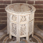 Casa Moro Nassiba idamaine k&uuml;ljelaud 46 x 46 x 46 cm (B x S x K) &uuml;mmargune Shabby valge massiivne mangost nikerdatud puidust vintage diivanilaud kohvilaud NH09204