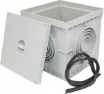 Kontrollikraanide kontroll Veekindel elektriline p&otilde;randakast Hall ruudukujuline pime kaanega sisselaskeava kanalisatsioonikaevu &otilde;ueala drenaažiga