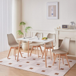 GrandCA HOME Ristk&uuml;likukujuline s&ouml;&ouml;gilaud 4 tooliga, mis sobib s&ouml;&ouml;gituppa, k&ouml;&ouml;ki, elutuppa, valge s&ouml;&ouml;gilaud ja beežid toolid.