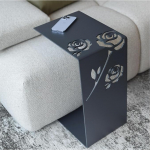 Disaini C-kujuline k&uuml;ljelaud pulberv&auml;rvitud terasest - Elegantne diivanilaud, kohvilaud, &ouml;&ouml;kapp - Kvaliteetne t&ouml;&ouml;tlus, kaasaegne lillekujundus - sobib ideaalselt elutuppa, magamistuppa.