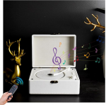 Retro CD-m&auml;ngija Bluetoothiga kodu kaunistamiseks, laetav kaasaskantav m&auml;ngija koos puldiga, k&otilde;lar ja HiFi-laadiga koju ja kontorisse, valge