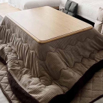 Kotatsu lauakomplekt Kotatsu soojendusega futon komplekt Talvine siseruumide elutuba talvises elutoas Jaapani stiilis soojendusega laud Futon vaipk&uuml;ttega neljaks aastaajaks (80 x 120 x 40 cm)