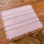 Tischset Rechteckig Abwaschbar, 4er-Set Rechteck mit Webstreifen und Fransen Platzdeckchen f&uuml;r K&uuml;che,Zuhause,Restaurant,Speisetisch, 45x38cm, Rosa