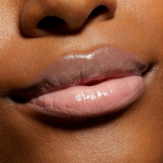 Supple Kiss Lip Glaze Lip Gloss