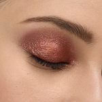 Fractal Glitter Eye Paint