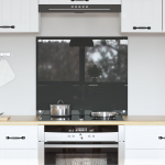 K&Ouml;&Ouml;GI SPLASHBACK TUME HALL 70X60X0,6 CM KARASTATUD KLAAS