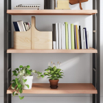 Seinariiul, helepruun, 100 x 50 x (2-4) cm, t&ouml;&ouml;deldud tammepuit