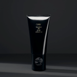 Signature Rock Hard Gel Kreemjas geel, mis niisutab ja tagab intensiivse fikseerimise 100ml