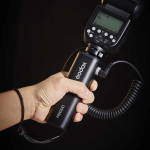 Priedas Priedas - Godox PB1000 Power Grip Speedlite'ile, vastupidav, stabiilne
