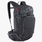 EVOC Line 30L S&uuml;sinik, Hall