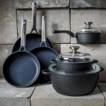 Pot Pot and pan set with Teflon&trade; Platinum Plus coating Taurus 9 pieces AMBITION