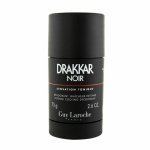Applying Applying deodorant Guy Laroche Drakkar Noir, 75 ml