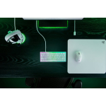 Razer RZ03-04981700-R3M1 klaviatuur M&auml;ngimine USB QWERTY UK rahvusvaheline Valge