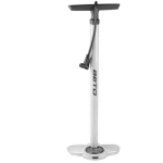 The The pump is built BETO Alu CMP-137AG5 silver Dual-head with manometer