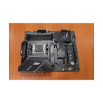ALGER. ALGER. | MAG X670E TOMAHAWK WIFI | Protsessorite perekond AMD | Protsessoripesa AM5 | DDR5 | SATA pistikute arv 4 | KASUTATUD, U