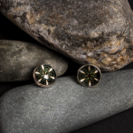 K&otilde;rvar&otilde;ngad ˙Mandala˙ - must/ooker