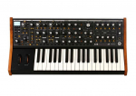 MOOG SUBsequent 37 - analoogs&uuml;ntesaator