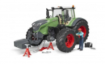 BRUDER Fendt 1050 Vario with mechanic and garag