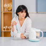 Momini TinyJar 4-&uuml;hes aurutav blender sulatusfunktsiooniga
