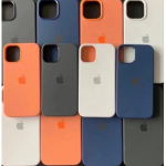 Phone &Uuml;mbris "Solid Silicone" Apple iPhone 12 / Pro Punane in paper package