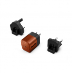 Energizer Ultimate A20MUWO GaN reisilaadija EU / UK / US pistikutega, USB-C, 20 W PD, p&auml;hklipuu pahkade mustriga