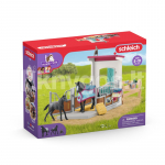 SCHLEICH HORSE CLUB Žirgų aptvaras su kumele ir kumeliuku