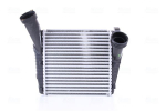 Kompressori&otilde;hu radiaator NISSENS 96688