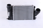 Kompressori&otilde;hu radiaator NISSENS 961429