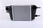 Kompressori&otilde;hu radiaator NISSENS 961116