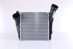 Kompressori&otilde;hu radiaator NISSENS 96687