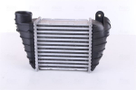 Kompressori&otilde;hu radiaator NISSENS 96747