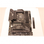 SALE OUT. MSI MAG B760 TOMAHAWK WIFI  Processor family Intel  Processor socket LGA1700  DDR5  Supported hard disk drive interfaces SATA, M.2