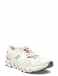 On - Cloud X 4 - Spordi treeningjalatsid - 40.5
