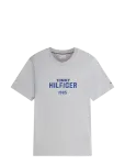 Tommy Hilfiger - Brand Love Stack Tee - L&uuml;hikeste varrukatega - XL