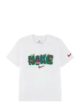 Nike - Nike Boxy Multi Sport Graphic Tee - Sporditopid - 110/116