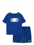 Nike - Nike Soccer Gfx Short Set - Komplektid l&uuml;hikeste varrukatega T-s&auml;rgiga - 86