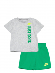 Nike - Nike Sportswear Short Set - Komplektid l&uuml;hikeste varrukatega T-s&auml;rgiga - 80/86
