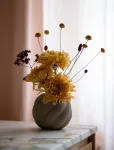Cooee Design - Twist Ball Vase - Small Vases - H:12CM