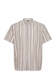 Clean Cut Copenhagen - Creed S/S Shirt - L&uuml;hikeste varrukatega s&auml;rgid - XXL
