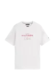 Tommy Hilfiger - Hilfiger Stack Graphic Tee - L&uuml;hikeste varrukatega - L