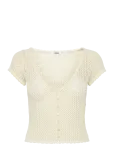 Monki - Short-Sleeved Crochet Top - L&uuml;hikeste varrukatega - L