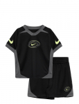 Nike - Nkb B Nk Df Swoosh Love Short - Komplektid l&uuml;hikeste varrukatega T-s&auml;rgiga - 116/122