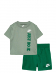 Nike - Nkb B Nsw Gfx Ft Short Set - Komplektid l&uuml;hikeste varrukatega T-s&auml;rgiga - 92