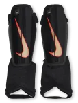 Nike - Nike Charge Kids Football Shinguards - Spordi s&auml;&auml;rekaitsmed ja varrukad - 137-147