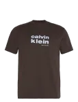 Calvin Klein - Ss 30S Whsl Ckj Jersey Graphic T - L&uuml;hikeste varrukatega - S