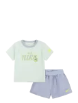 Nike - Nike Tee & Crossover Short Set - Komplektid l&uuml;hikeste varrukatega T-s&auml;rgiga - 104/110