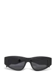Pilgrim - Junie Sunglasses Black - D-raamiga Wayfarer p&auml;ikeseprillid - ONE SIZE