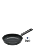 Fiskars - Hard Face Frying Pan 20Cm - Praepannid - &Oslash; 20 CM